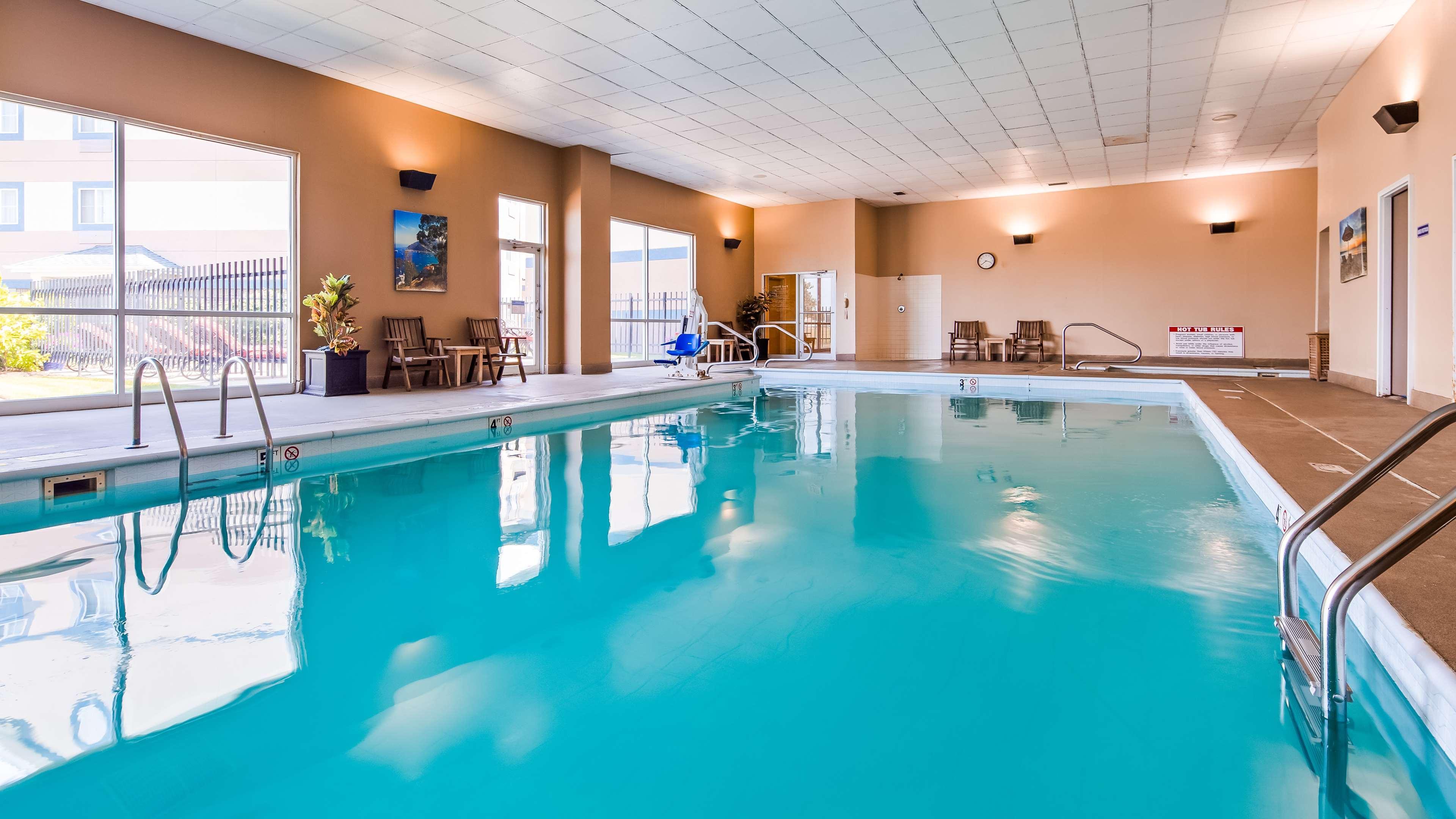 Best Western Plus Brandywine Inn & Suites Монтиселло Экстерьер фото